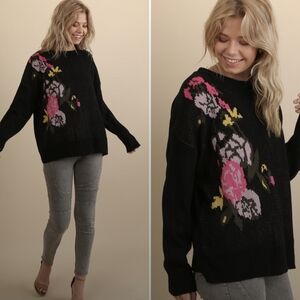 Umgee USA Black Floral Sweater Top Laceup Back Large